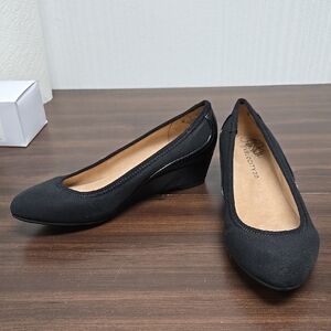 Life Stride Size 6 Black Hera Fabric Wedge Flats